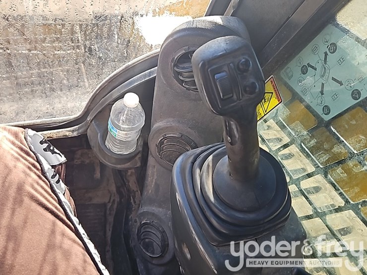 2019-caterpillar-299d2-image-28