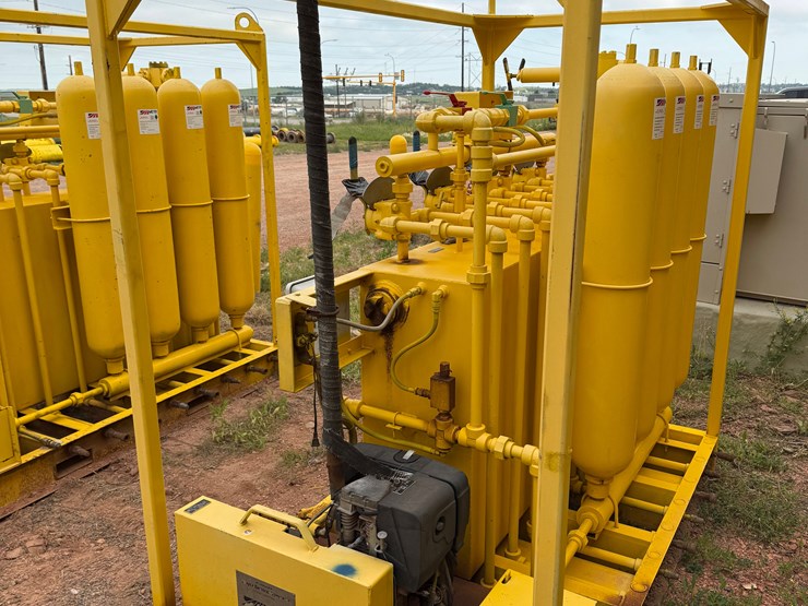 meyer-3k-wp-diesel-powered-4-station-accumulator-closing-unit,-skidded-image-4