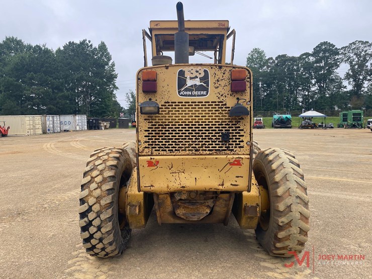 1994-deere-670b-image-10