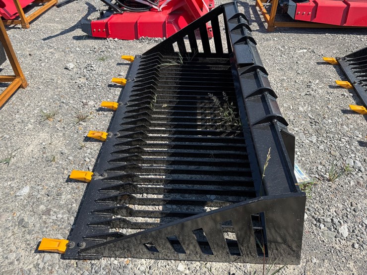 #2016-•-unused-future-fb66-skid-steer-rock-bucket-cdyscd205155-inv#48861-image-8
