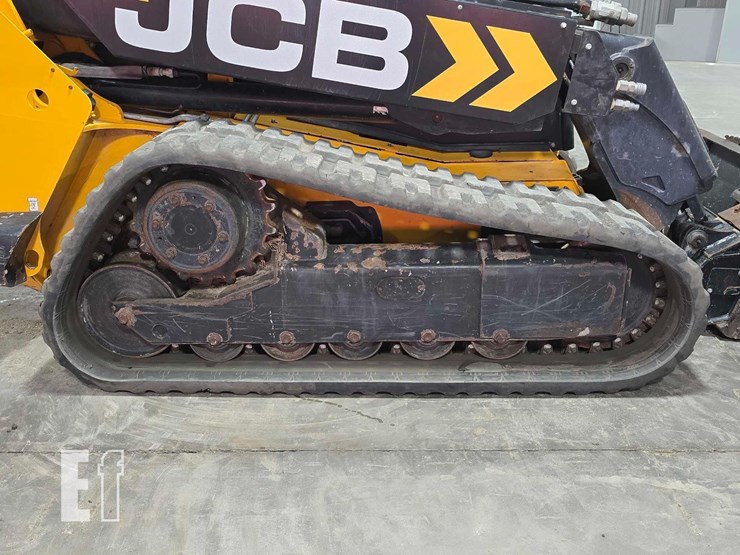 2020-jcb-3ts-8t-image-27