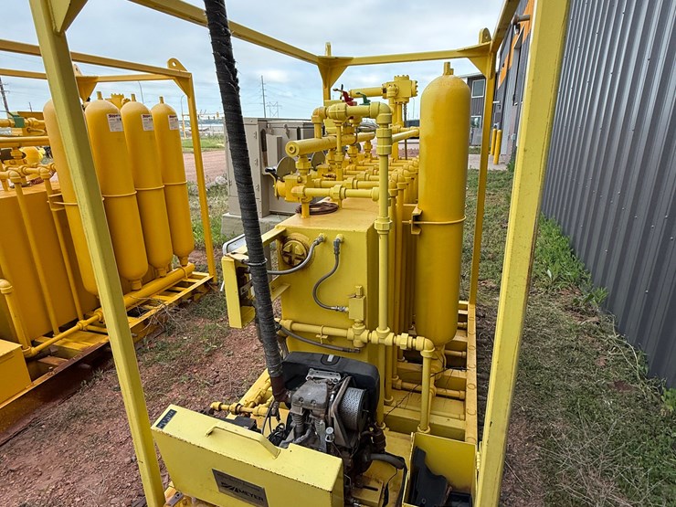 meyer-3k-wp-diesel-powered-4-station-accumulator-closing-unit,-skidded-image-4