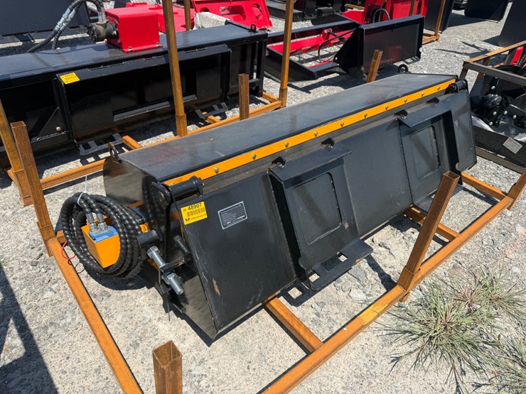 #2037-•-unused-future-bs72-skid-steer-boxbroom-sweeper-b-dfbqsj2605291-inv#48907-image-2