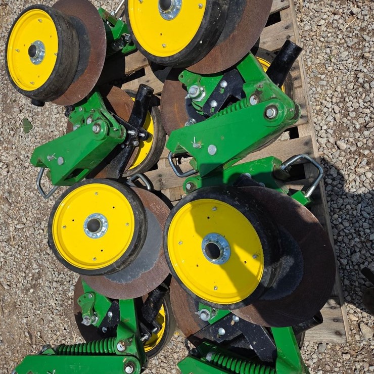 (8) John Deere Single Disk Dry Fertilizer Openers - Like New