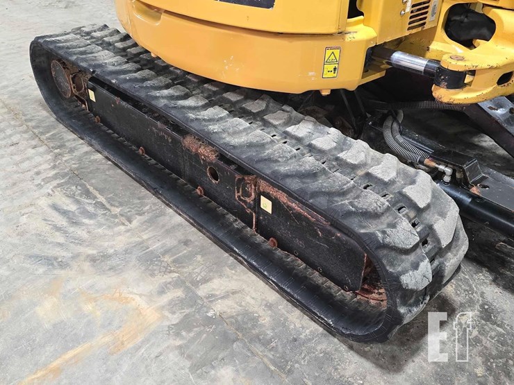 2017-caterpillar-304e2-cr-image-37