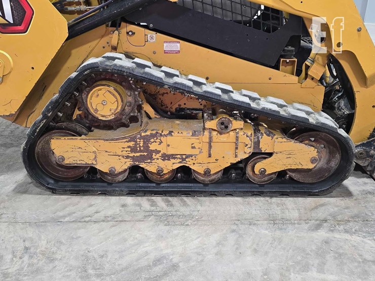 2021-caterpillar-259d3-image-33
