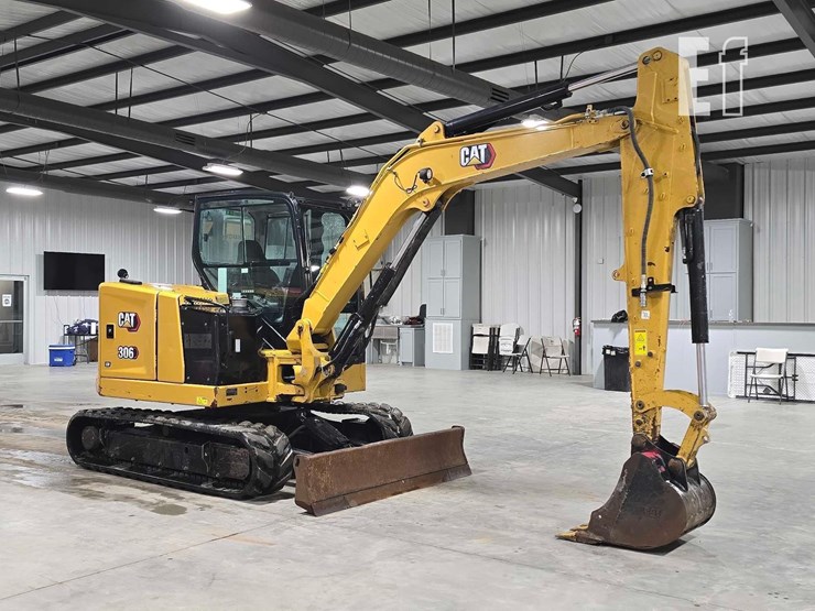 2022-caterpillar-306cr-image-2