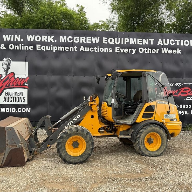 VOLVO L20F