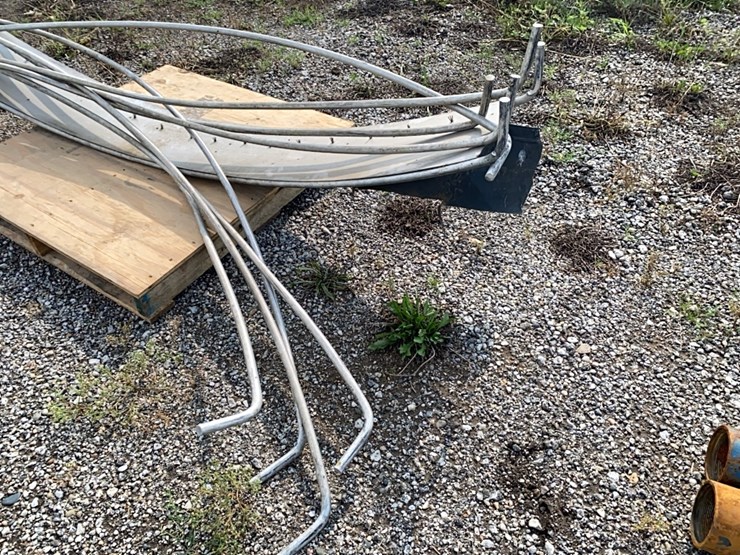 7---tarp-bows-90”-and-rear-cocer-image-3