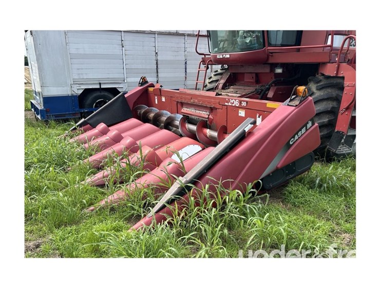 case-ih-2355-image-4