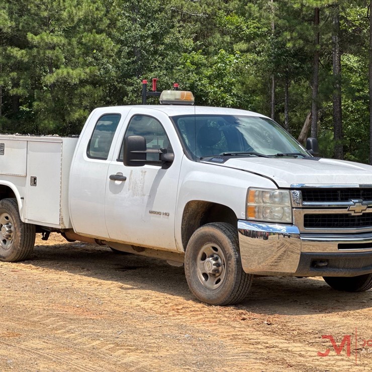 2010 CHEVROLET 2500 HD SERVICE TRUCK