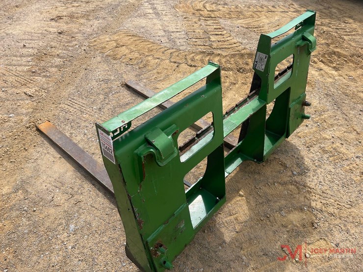 hla-42"-walk-through-forks-john-deere-coupler-image-4
