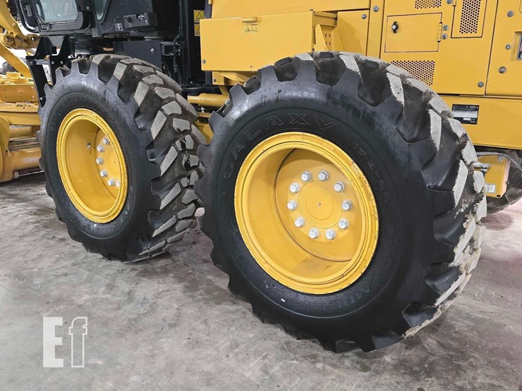 2021-caterpillar-120-image-32
