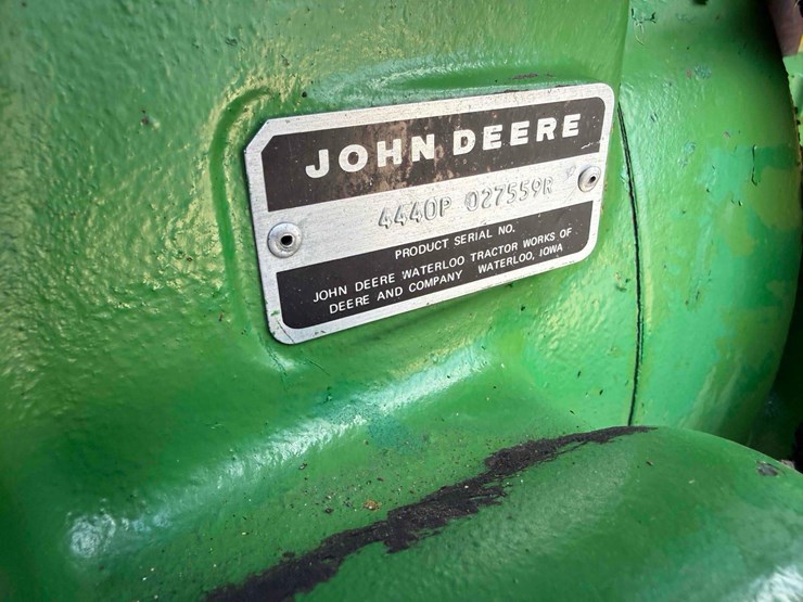 john-deere-4440-image-19