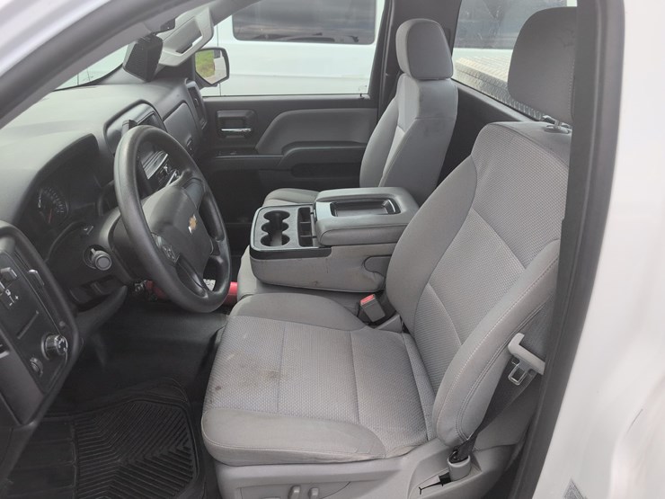 2018-chevrolet-silverado-1500-image-13