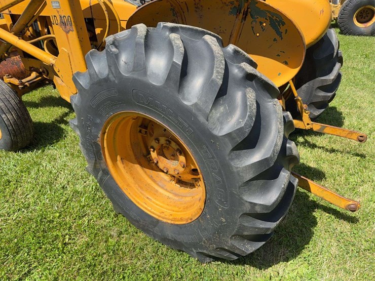 john-deere-400-image-7
