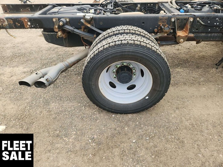 2019-ford-f550-image-12