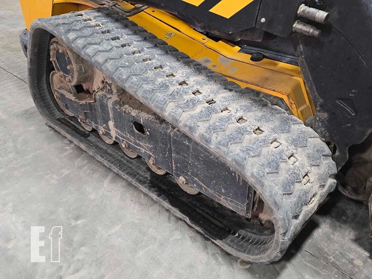2020-jcb-3ts-8t-image-31