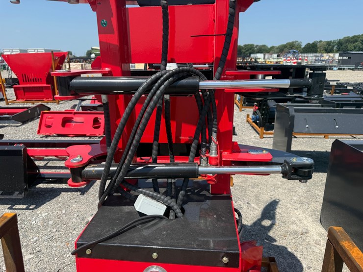 #2045-•-unused-future-fb77-skid-steer-feller-buncher-fmgdj260555-inv#48873-image-10