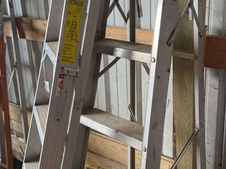 aluminum-step-ladder-collection-image-3
