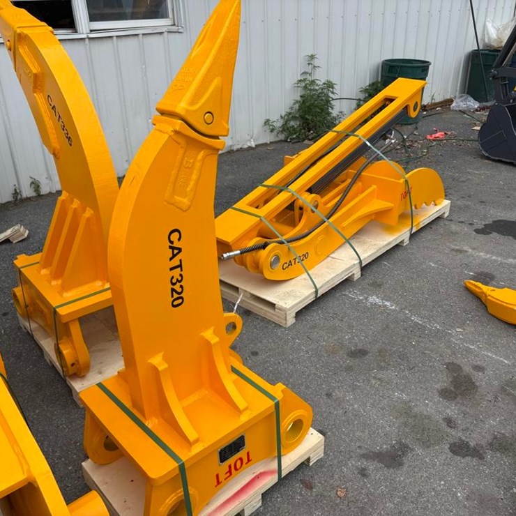 CATERPILLAR 320