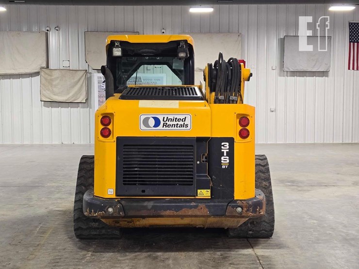 2020-jcb-3ts-8t-image-8