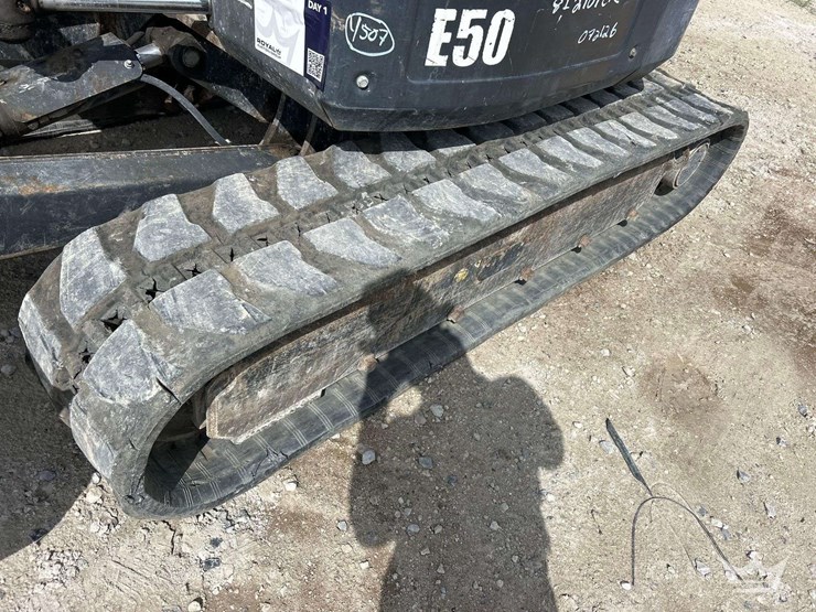 2019-bobcat-e50-image-19