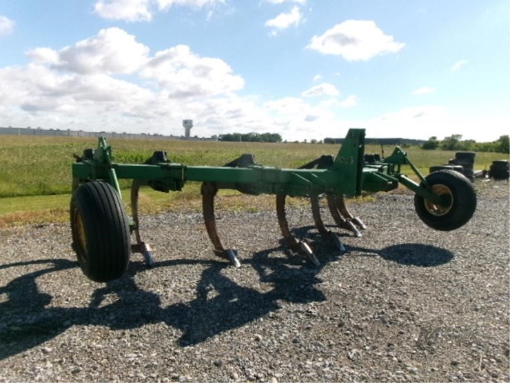 john-deere-910-image-3