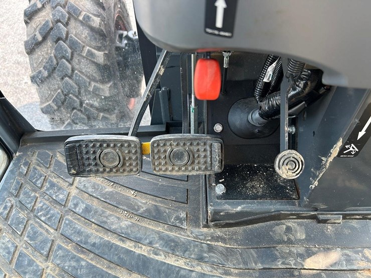 kubota-mx6000-image-35