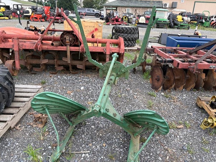 john-deere-2-image-1