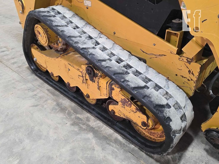 2022-caterpillar-259d3-image-37