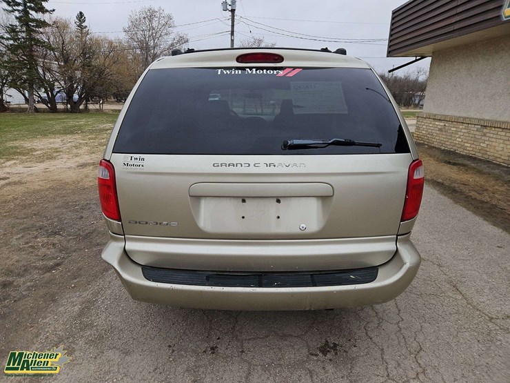 2005-dodge-grand-caravan-se-image-8