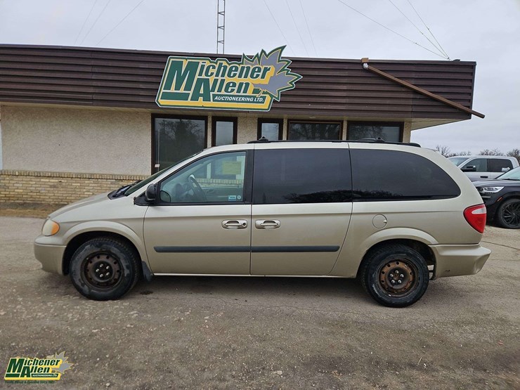 2005-dodge-grand-caravan-se-image-2