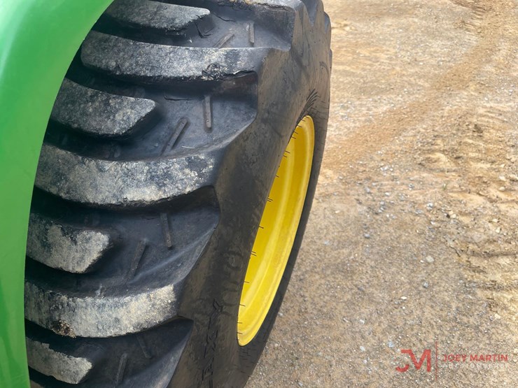 john-deere-3025e-utility-tractor-image-10