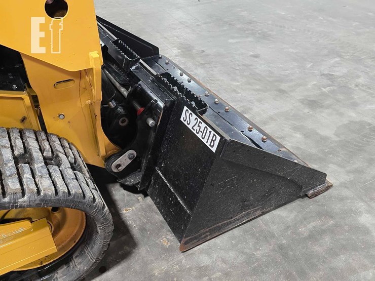 2025-caterpillar-255-image-11