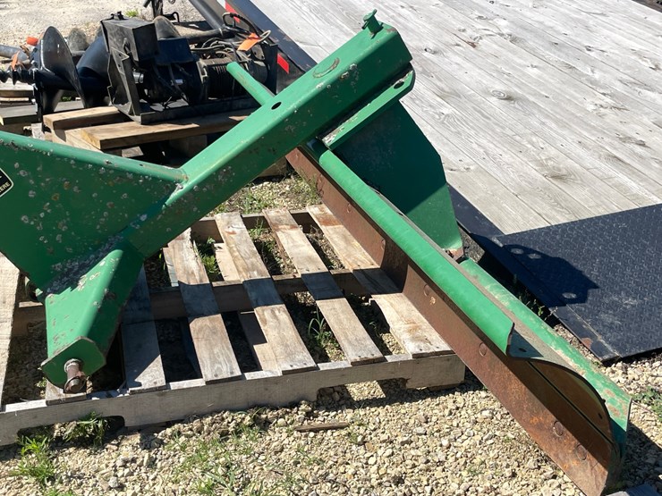 john-deere-65-image-8
