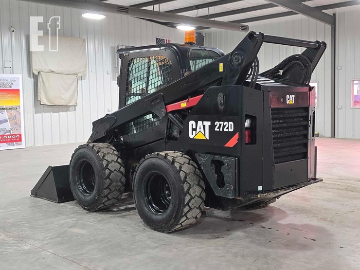 2014-caterpillar-272d-image-4