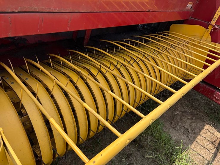 new-holland-bc5070-image-4