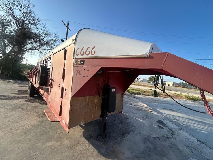 2016-6x28-hughes-stock-trailer,-abilene,-tx-image-3