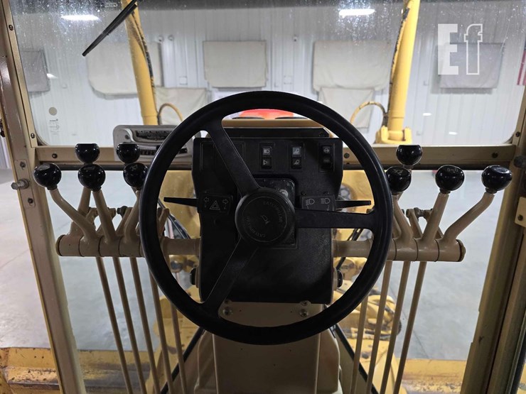 2006-caterpillar-140h-image-16
