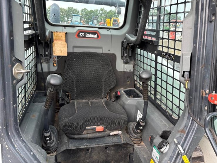 2021-bobcat-t66-image-24