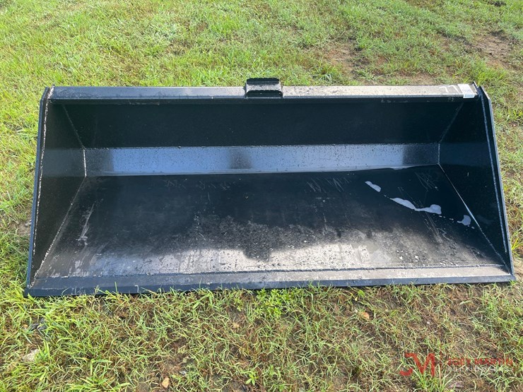 unused-77"-smooth-bucket-skid-steer-attachment-image-11