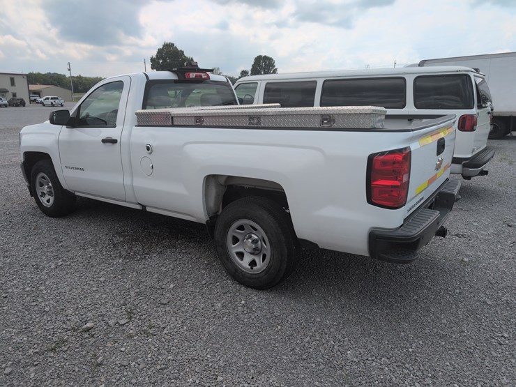 2018-chevrolet-silverado-1500-image-4