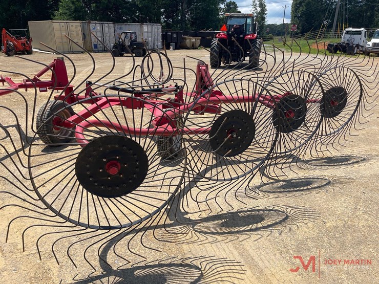 2016-maschio-gaspardo-girasole-t8c-hay-rake-image-9