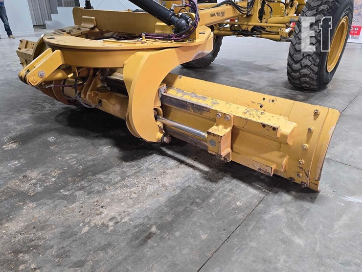 2022-caterpillar-140gc-image-11
