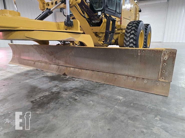 2022-caterpillar-140gc-image-9