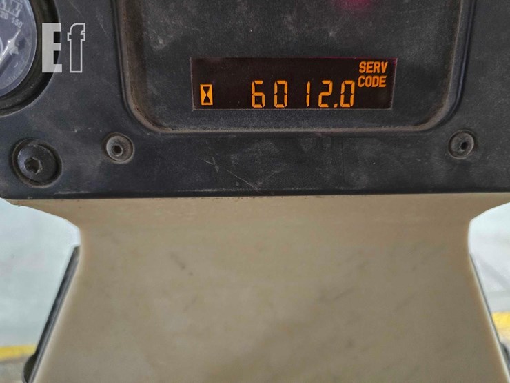 2004-caterpillar-120h-image-33
