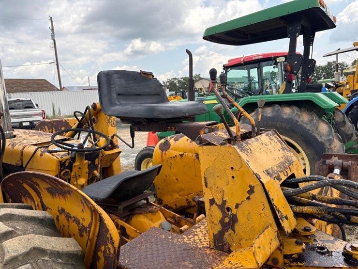 john-deere-400-image-18