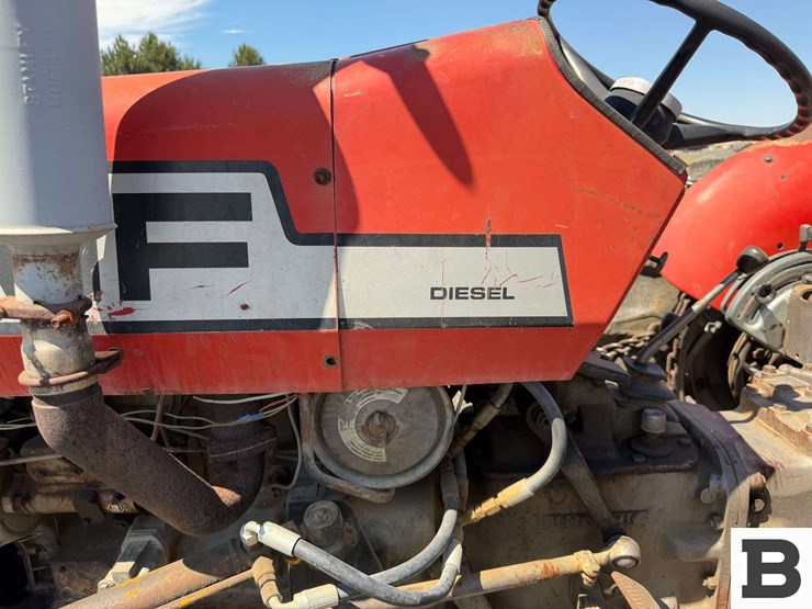 1975-massey-ferguson-235-image-18