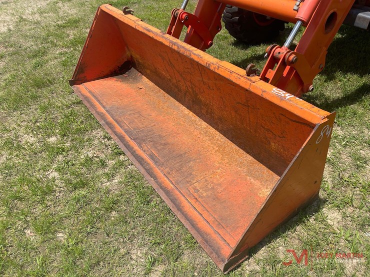 kubota-la1353-image-9